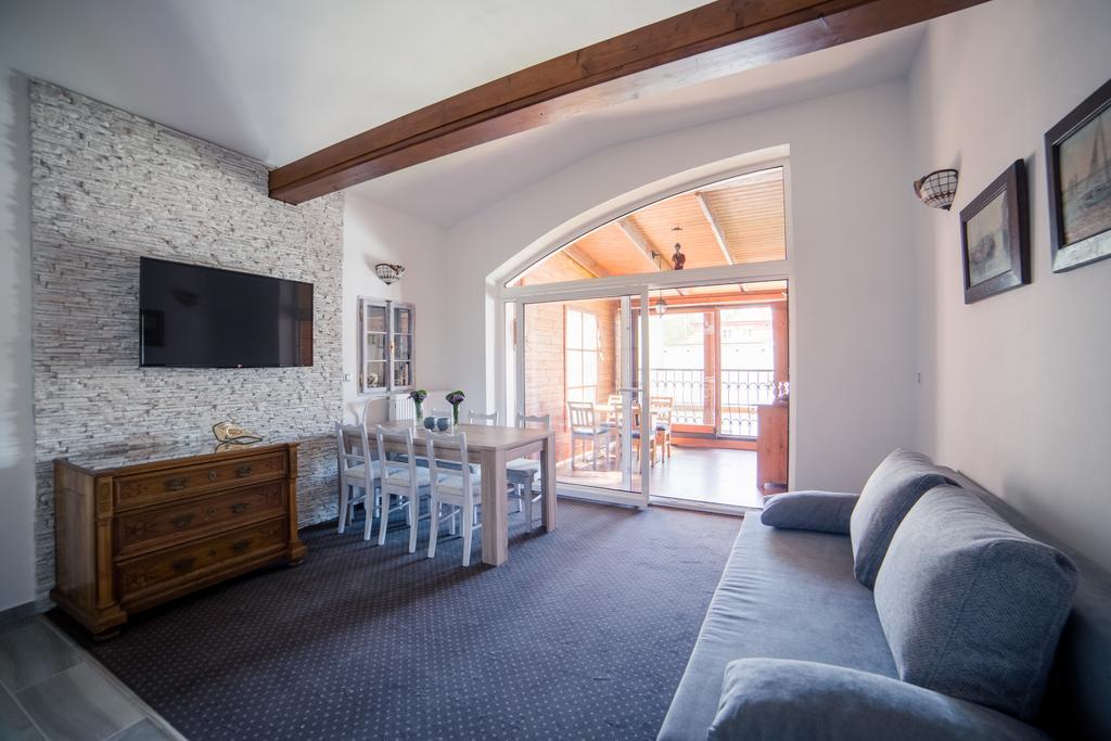 Apartmany U Papousku Jindřichŭv Hradec Esterno foto