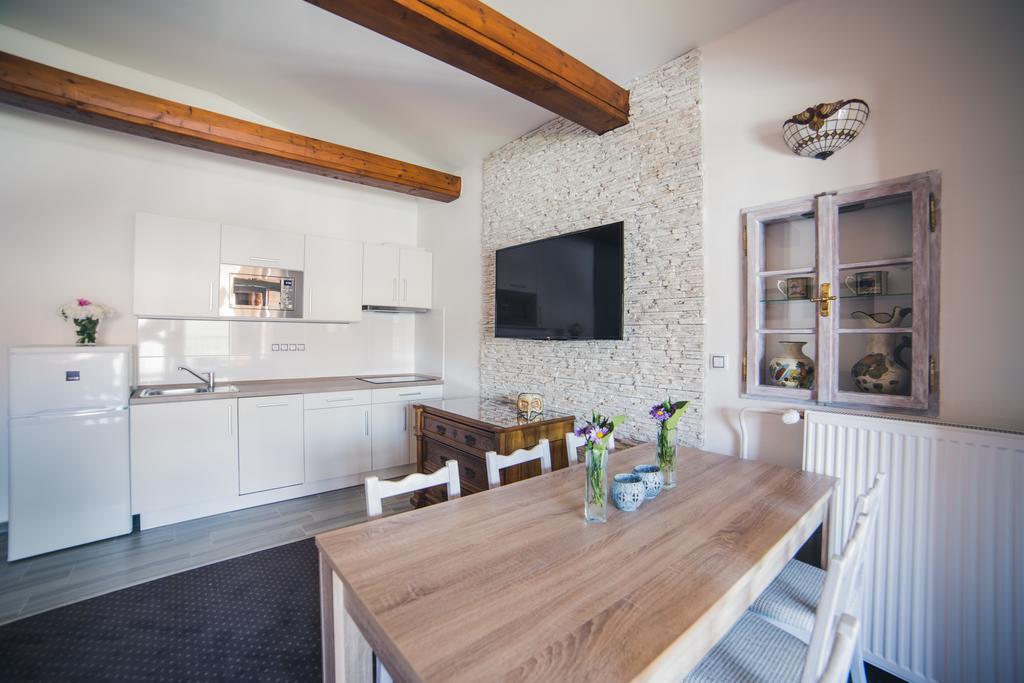 Apartmany U Papousku Jindřichŭv Hradec Esterno foto