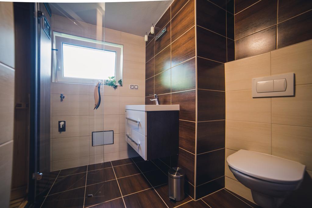 Apartmany U Papousku Jindřichŭv Hradec Esterno foto